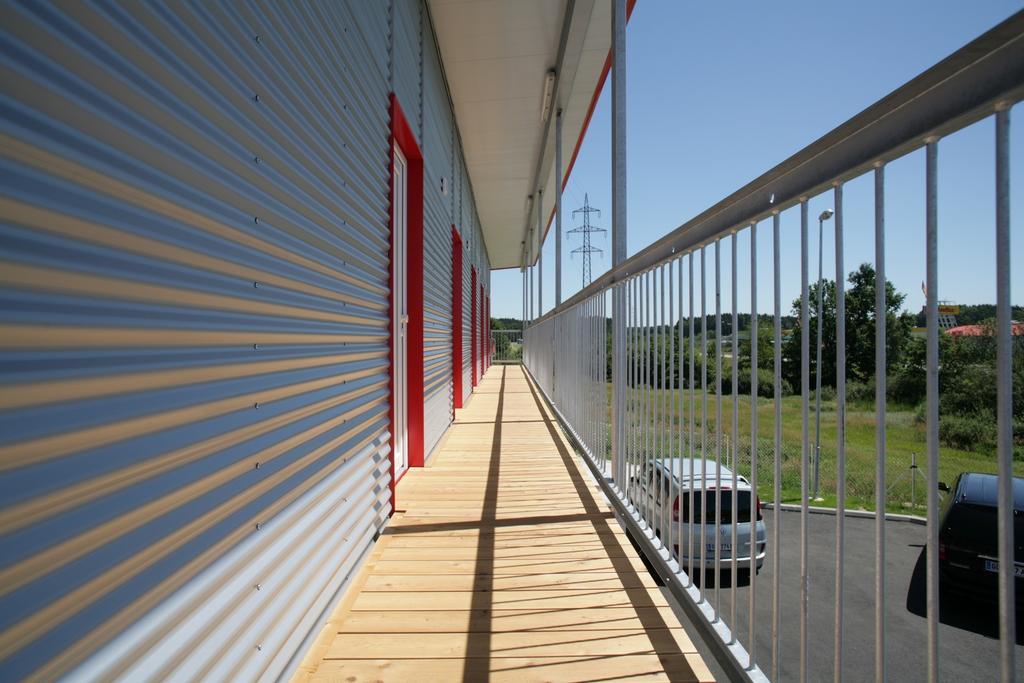 Fairsleep Avia Motel Gmuend Exterior photo